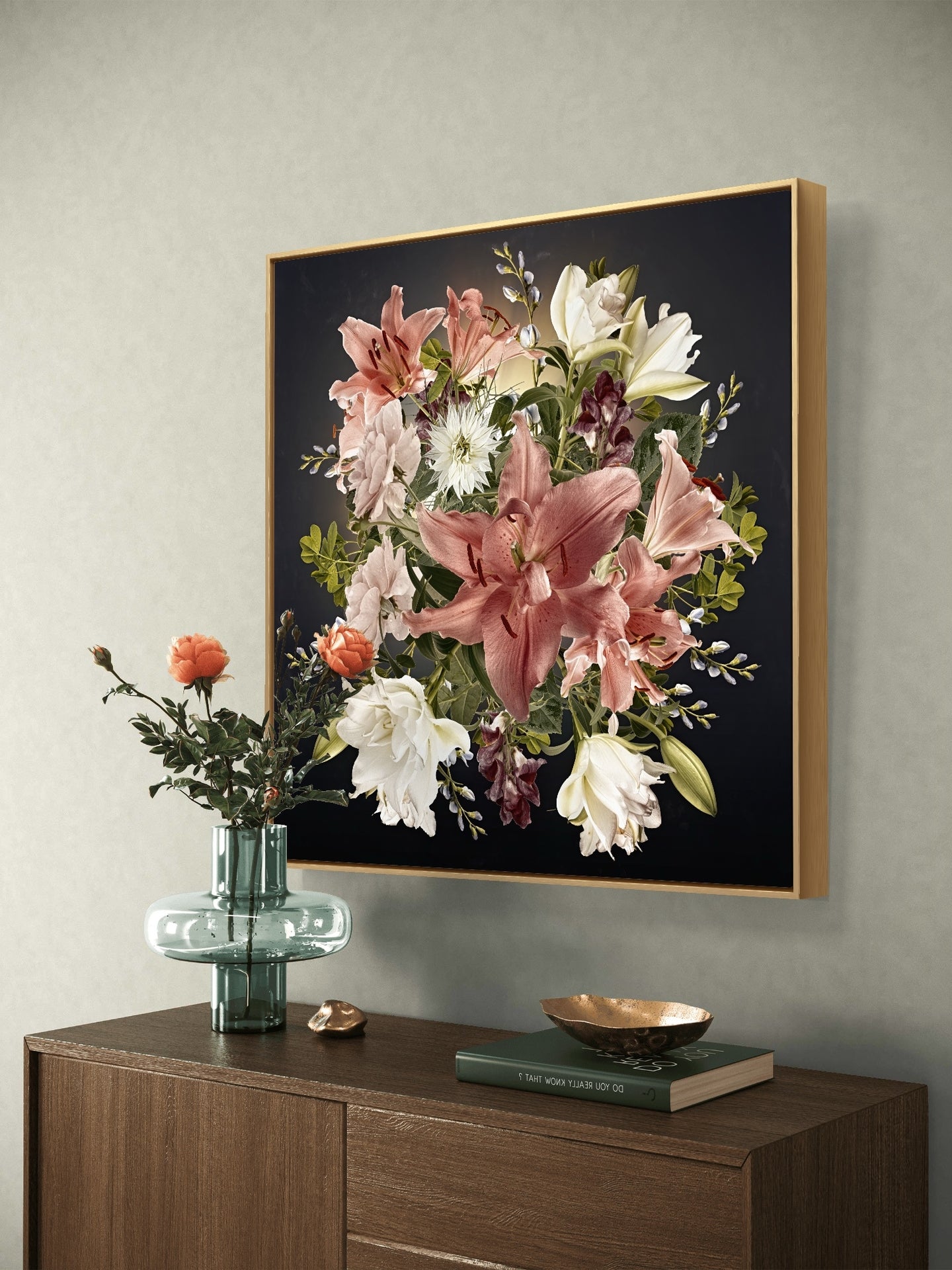 Elegant Floral Bouquet Featuring Lilies and Roses