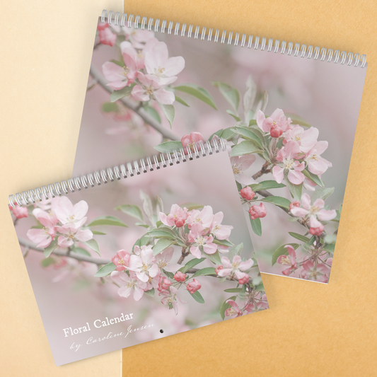 Auto-Date_Floral_Beauty_Calendar_by_Caro_Two_Sizes_Mockup.png